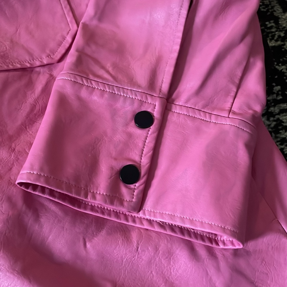 Baum Und Pferdgarten Pink Faux Leather Shirt 💕💐 - Picture 8 of 13